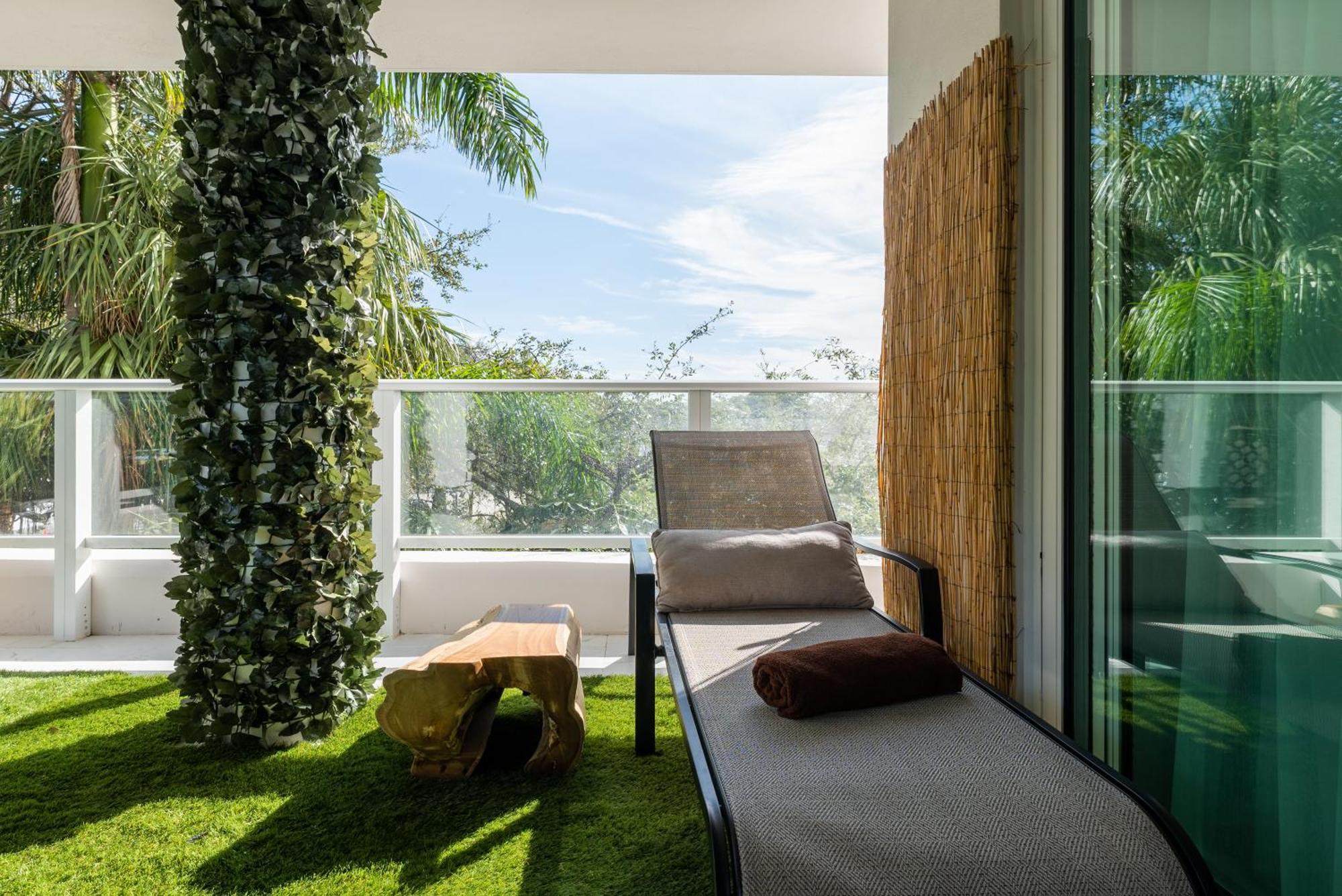 Miami Wood Apart Hotel New 2024 - Private Terrace - Free Garage - Beach 5 Min Hollywood Kültér fotó